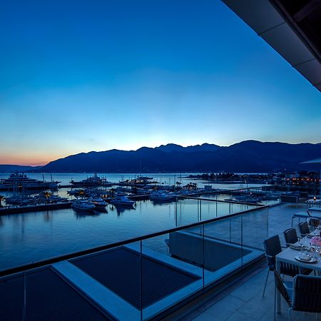 Regent Porto Montenegro ティヴァト エクステリア 写真 View from the hotel