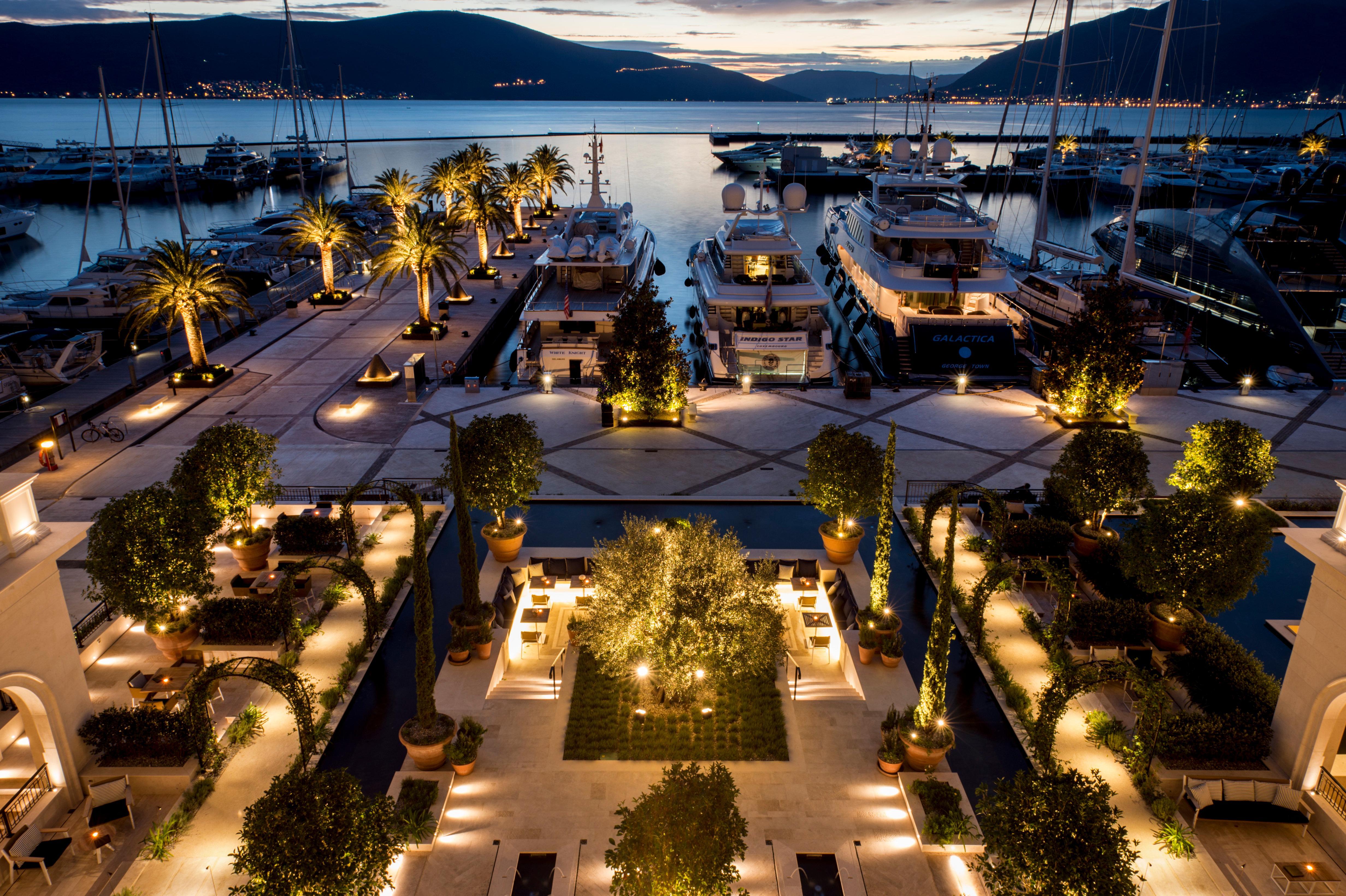 Regent Porto Montenegro ティヴァト エクステリア 写真 The Port of Porto Cervo