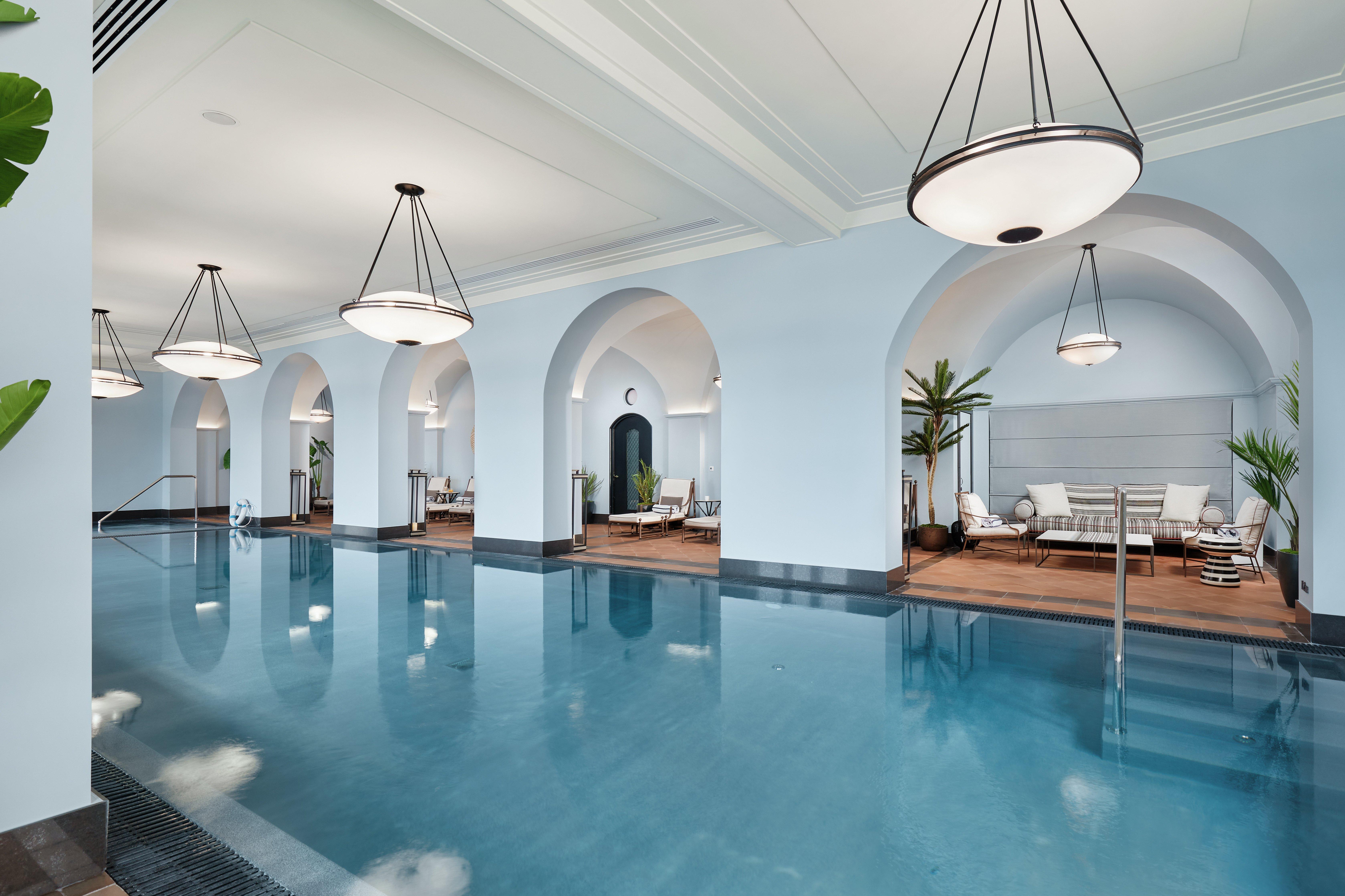 Regent Porto Montenegro ティヴァト エクステリア 写真 The pool at The Connaught