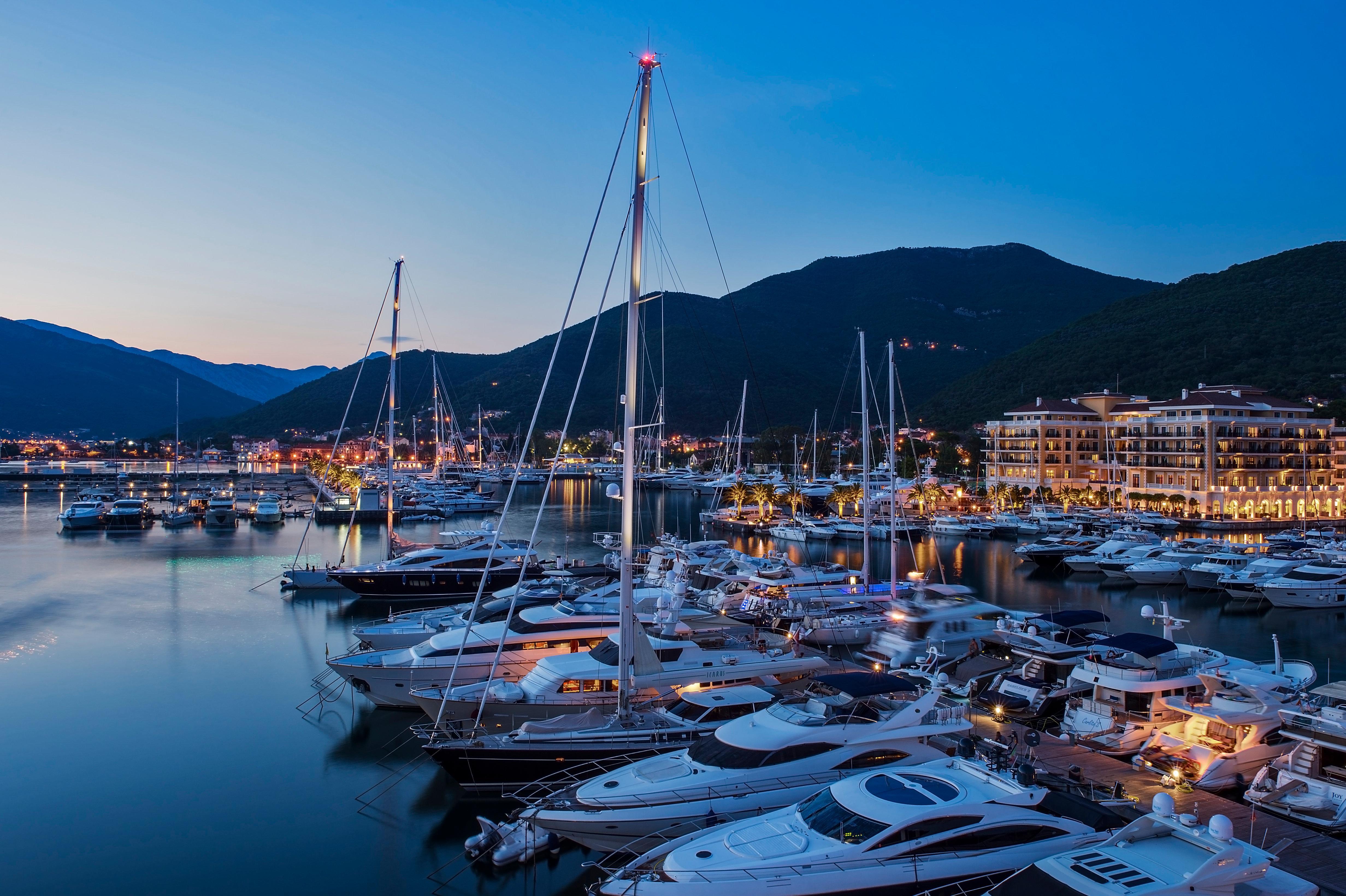 Regent Porto Montenegro ティヴァト エクステリア 写真 Port of Porto Cervo